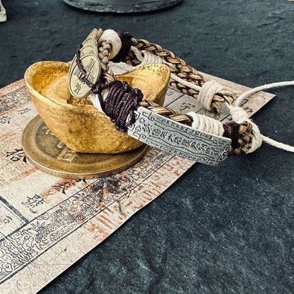 Ancient coin guardian bracelet: Symbolizing stability and opportunity, suitable as a gift for both men and women