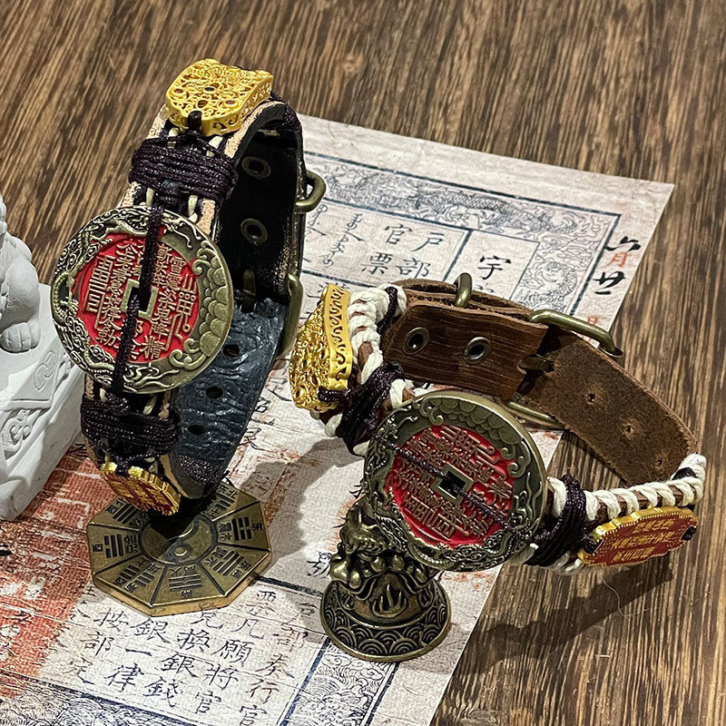 Red token skin bracelet: Ward off evil spirits, protect good fortune, gather wealth, and strengthen the aura